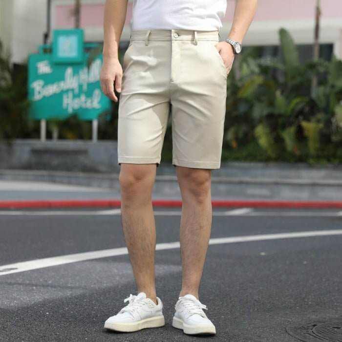 Men's casual beige summer pants with elastic waistband and knee-length design for comfort and style