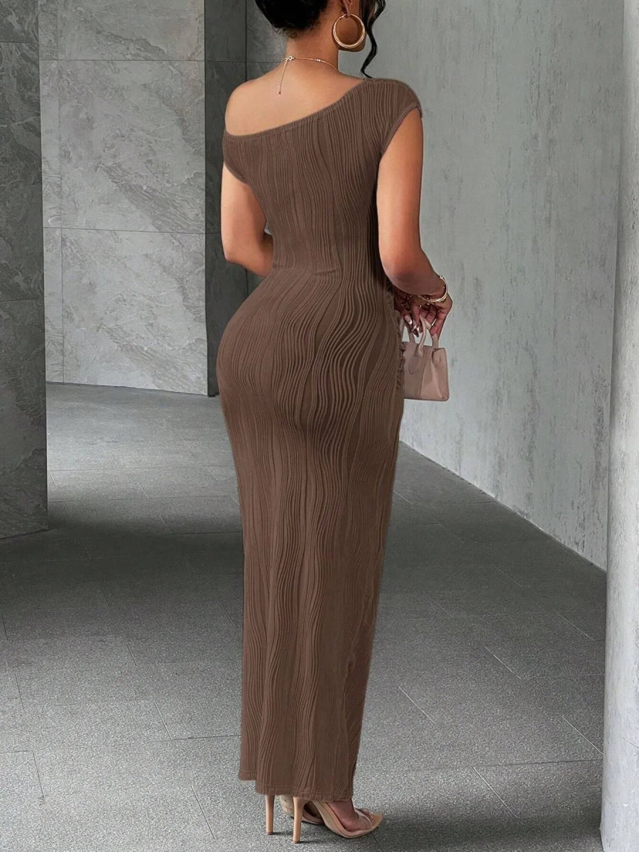 Elegant Textured Maxi Dress - Single Shoulder Bodycon Style for Modern Women - Allen - Fitness