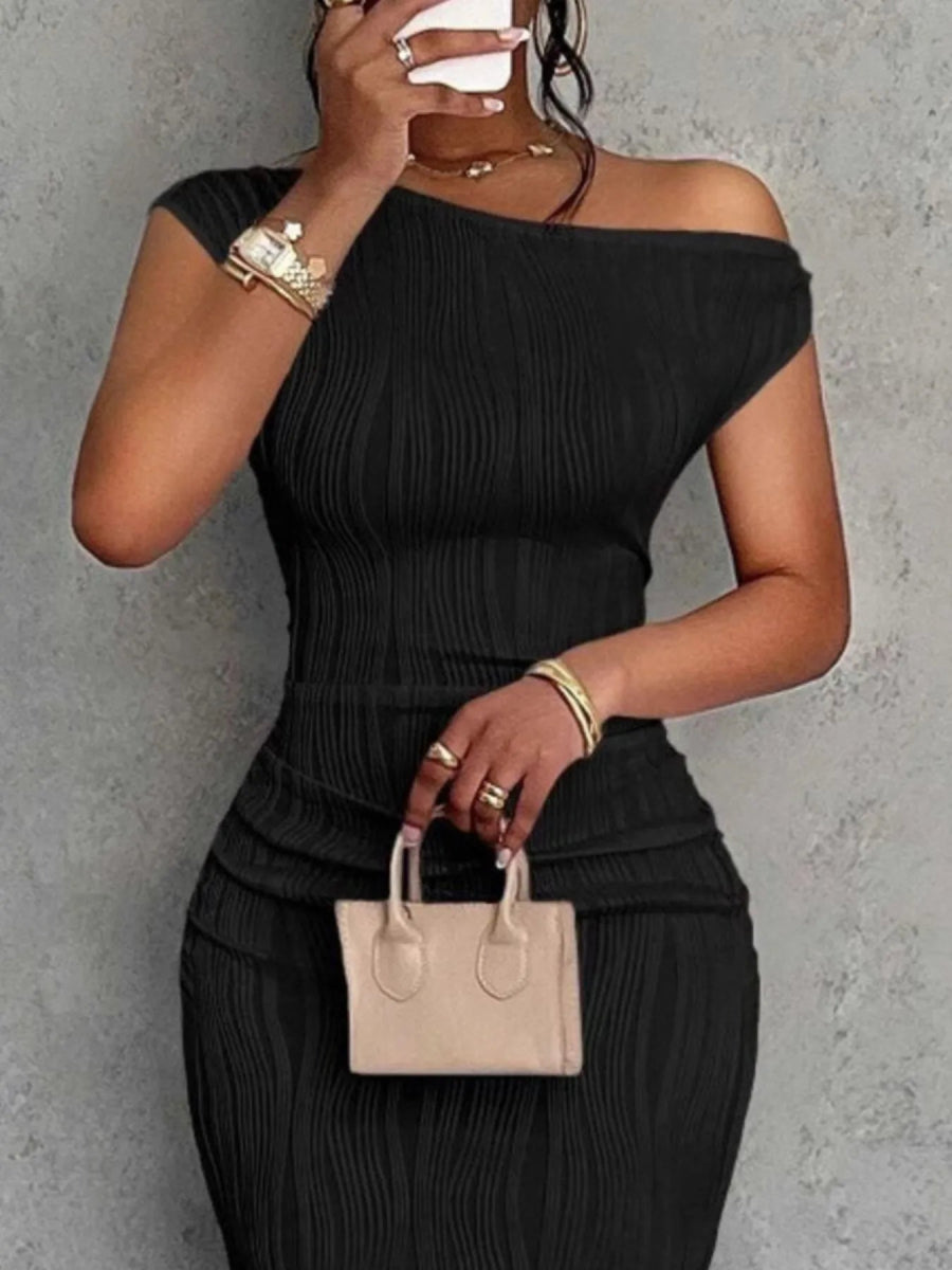 Elegant Textured Maxi Dress - Single Shoulder Bodycon Style for Modern Women - Allen - Fitness