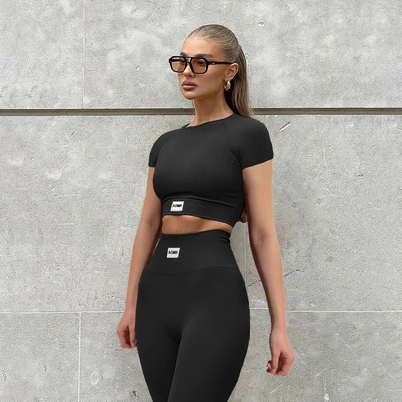 New Women's Crop Top Set - 2 Piece Fitness Tracksuit with Short Sleeve and Stylish Design - Allen - Fitness