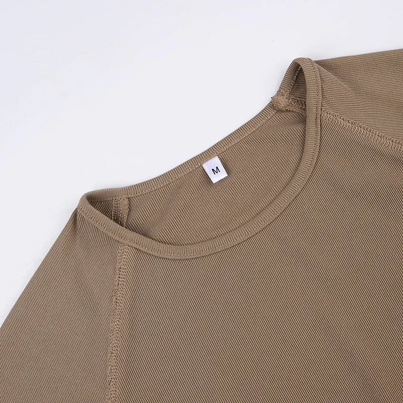 New Women's Crop Top Set - 2 Piece Fitness Tracksuit with Short Sleeve and Stylish Design - Allen - Fitness