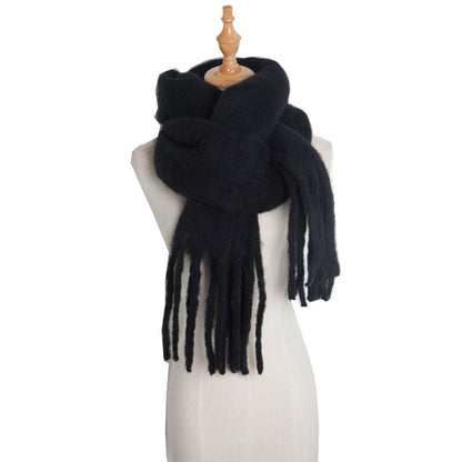 Thick Women's Scarf in Mohair Twist Braid, Stylish Plush Winter Accessory for Warmth and Elegance.