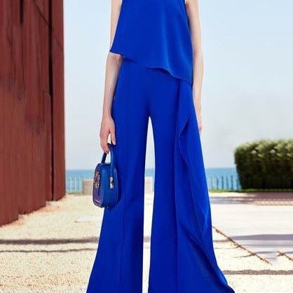 Trendy Women's Zipper Jumpsuit in Solid Colors - Comfy Polyester Romper for Stylish Outings.