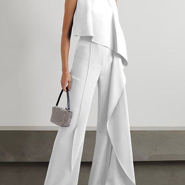 Trendy Women's Zipper Jumpsuit in Solid Colors - Comfy Polyester Romper for Stylish Outings.