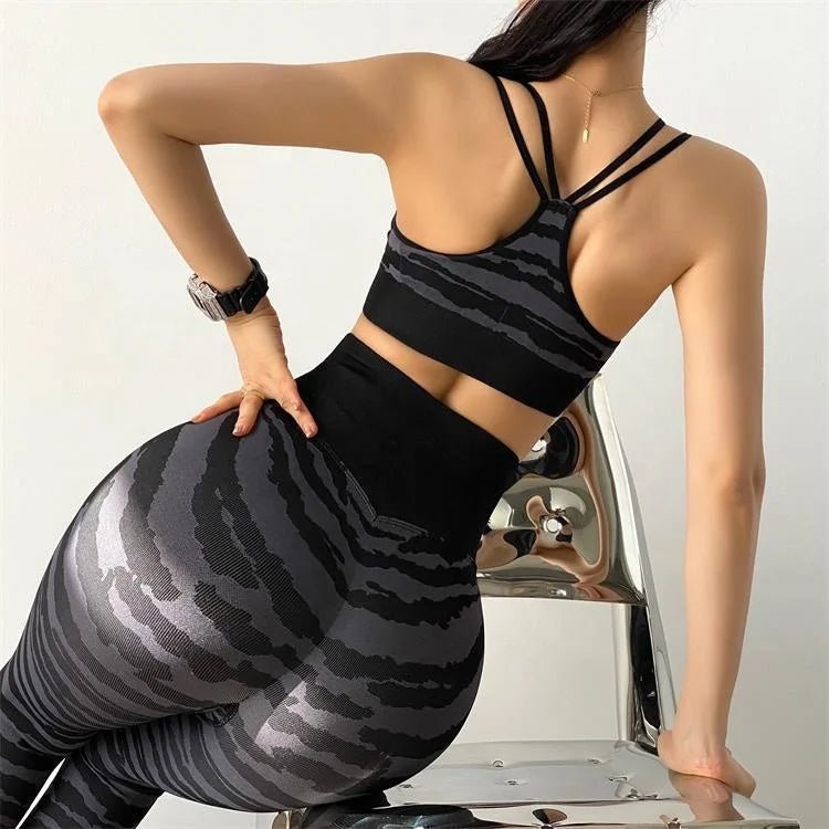 Woman tiger Stripe Print Seamless Bra Gym/Yoga Leggings Fitness Workout Set - Allen - Fitness