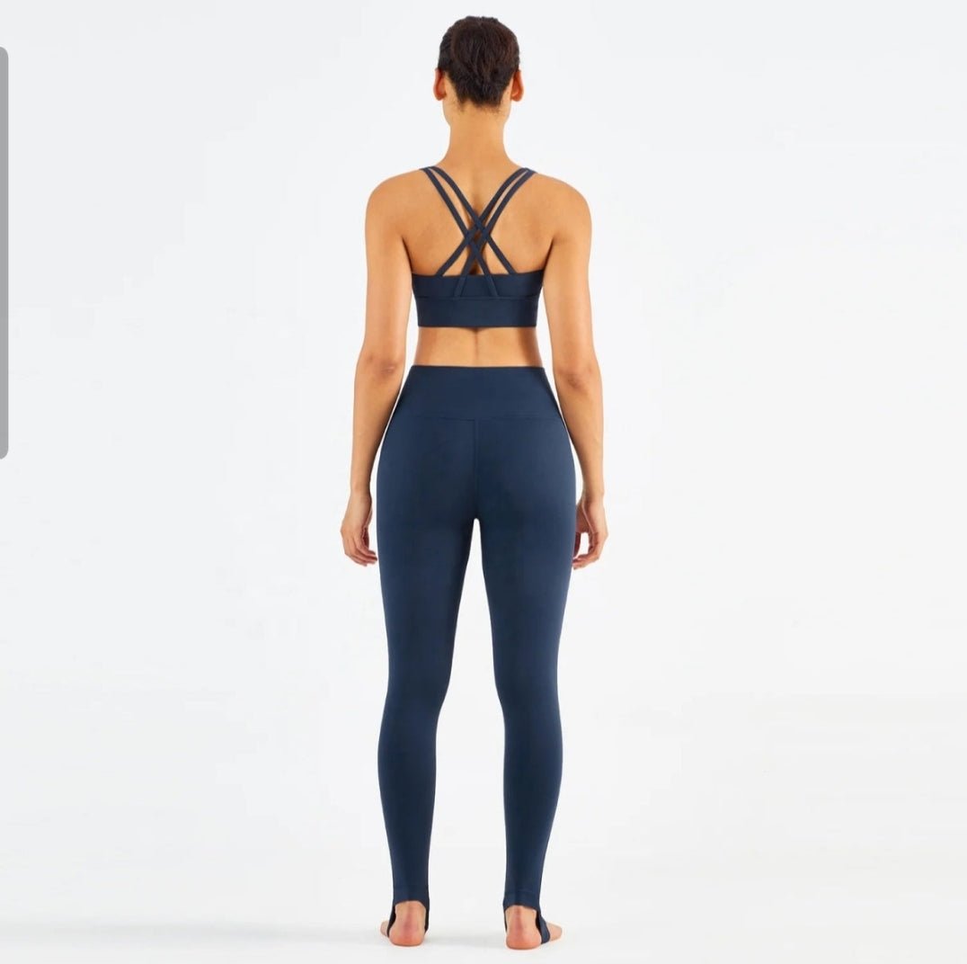 Womens Sports Leggings Set - High-Waisted, Moisture-Wicking, Comfortable Fit for Active Lifestyle.