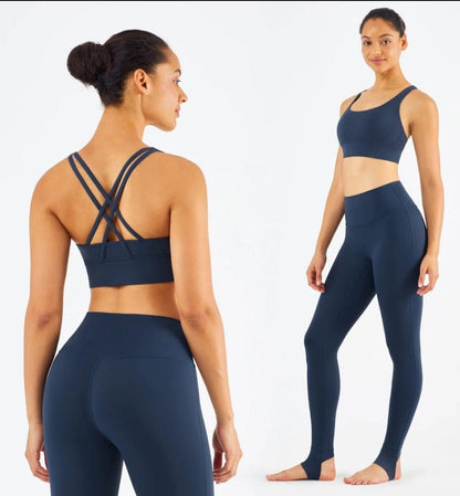 Womens Sports Leggings Set - High-Waisted, Moisture-Wicking, Comfortable Fit for Active Lifestyle.